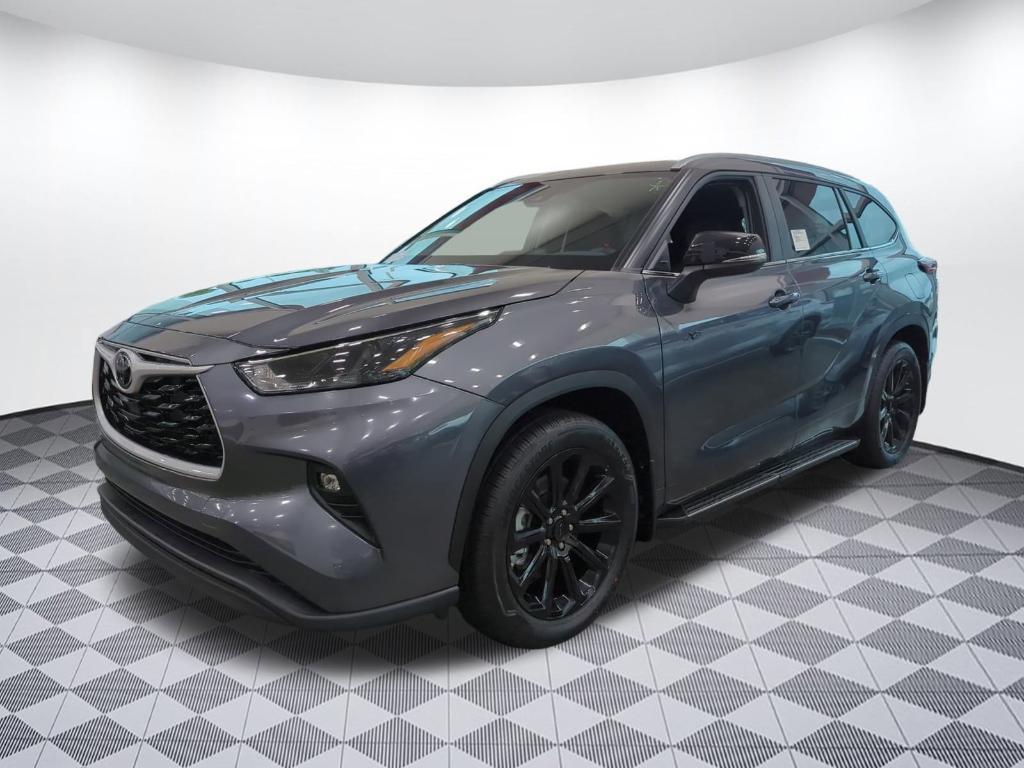 new 2025 Toyota Highlander car, priced at $47,819