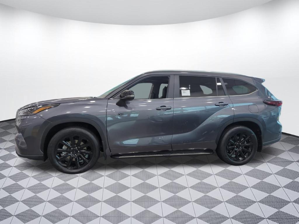 new 2025 Toyota Highlander car, priced at $47,819