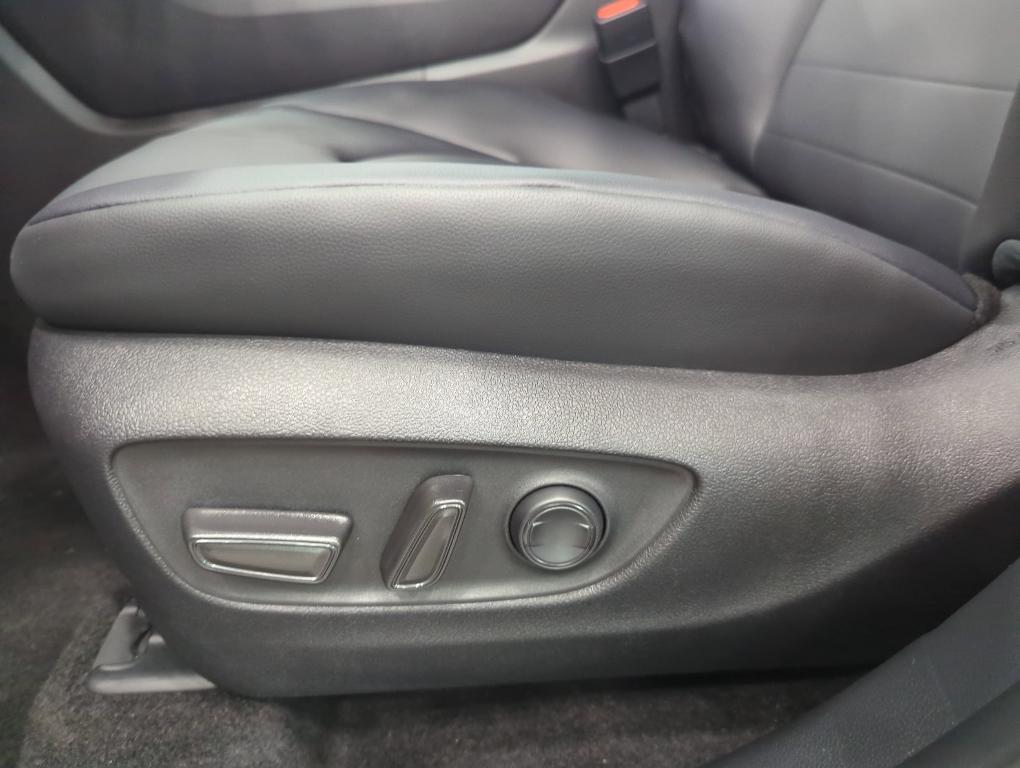 new 2025 Toyota Highlander car, priced at $47,819