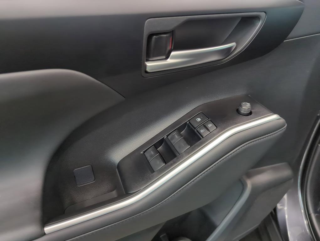 new 2025 Toyota Highlander car, priced at $47,819