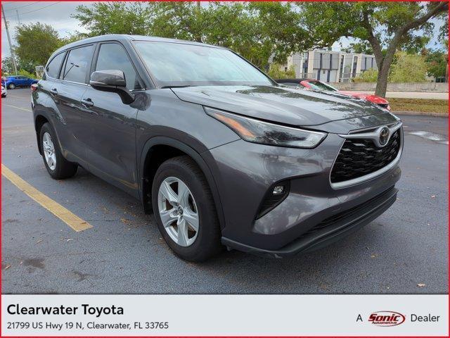 used 2023 Toyota Highlander car, priced at $33,999