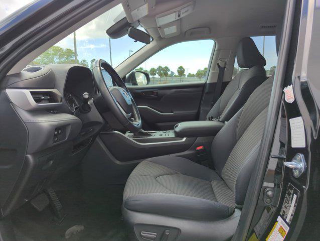 used 2024 Toyota Highlander car, priced at $35,499
