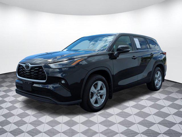 used 2024 Toyota Highlander car, priced at $35,499