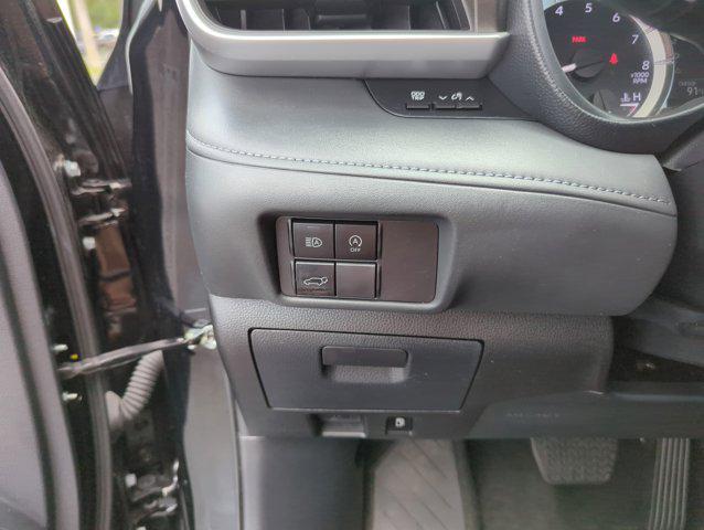 used 2024 Toyota Highlander car, priced at $35,499