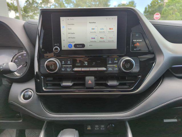 used 2024 Toyota Highlander car, priced at $35,499