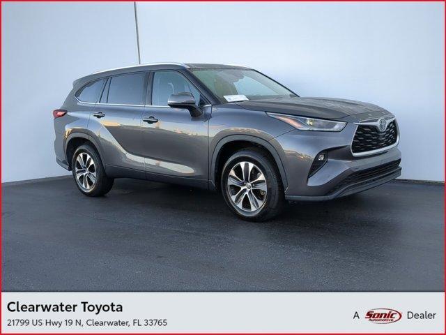 used 2021 Toyota Highlander car, priced at $28,798