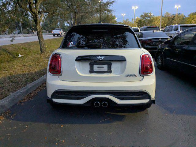 used 2022 MINI Hardtop car, priced at $23,999