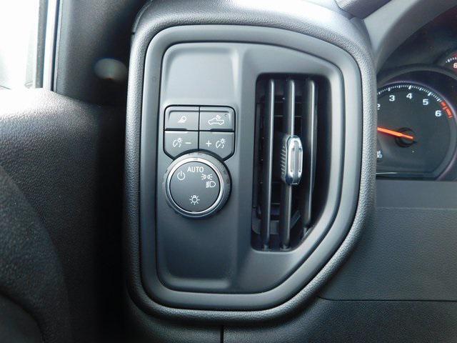 new 2025 Chevrolet Silverado 1500 car, priced at $40,210