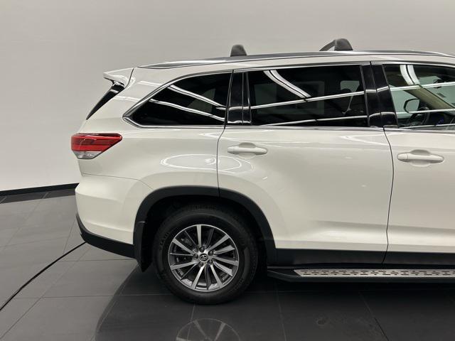 used 2019 Toyota Highlander car, priced at $27,248