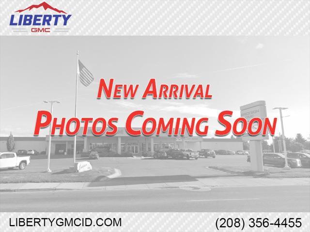 used 2017 GMC Yukon car, priced at $31,423