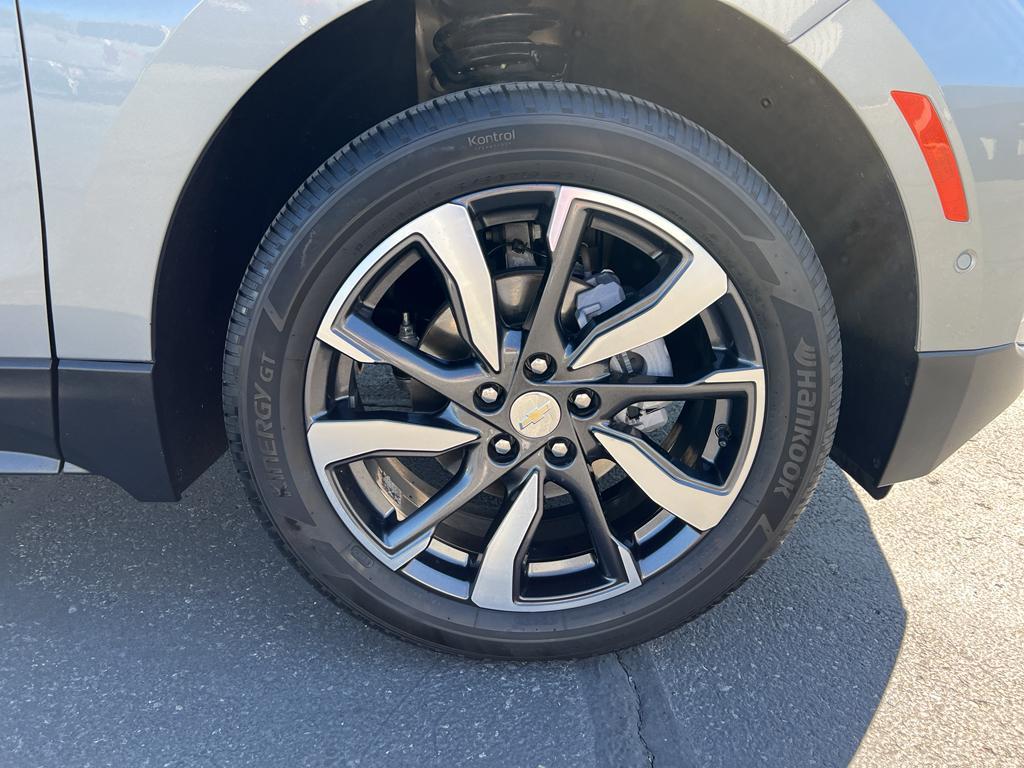used 2023 Chevrolet Equinox car, priced at $25,995