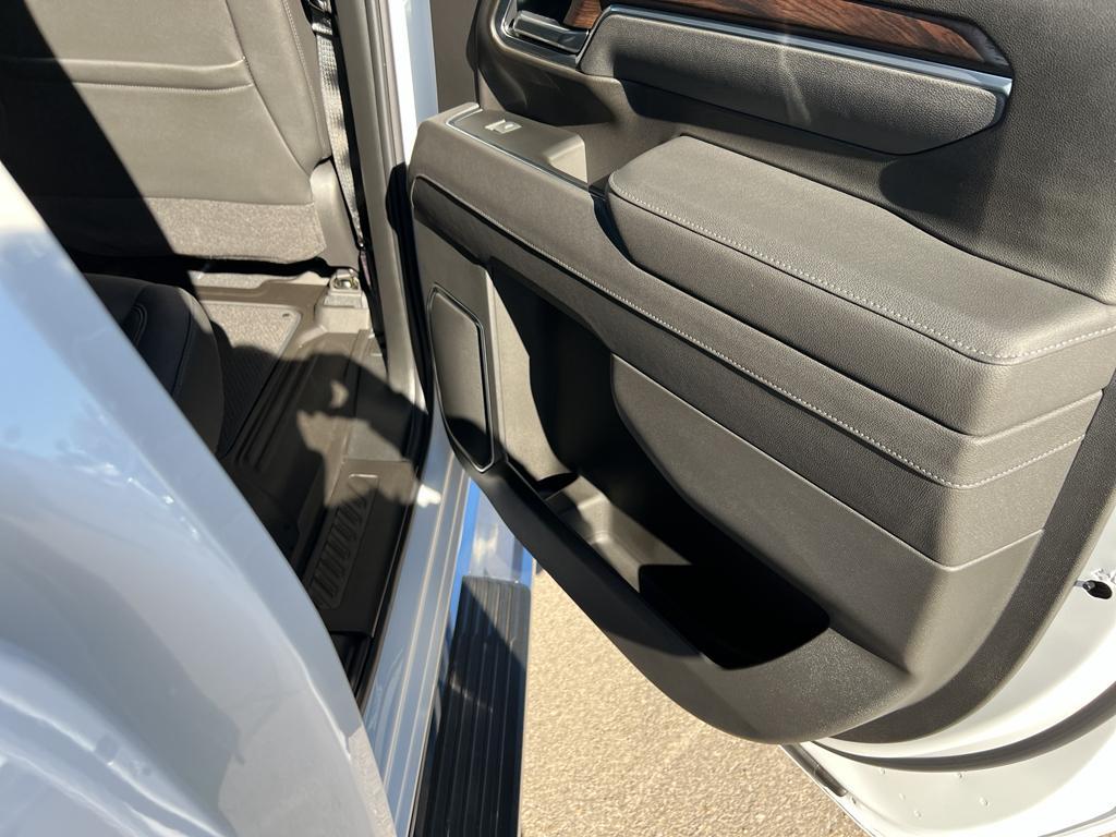 new 2025 GMC Sierra 3500 car, priced at $81,004