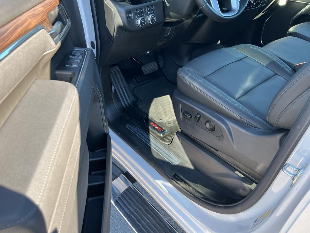 new 2025 GMC Sierra 3500 car, priced at $81,004