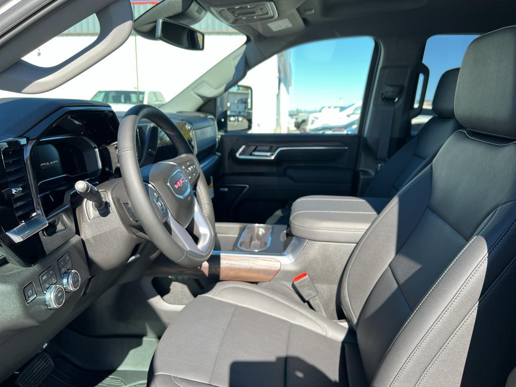 new 2025 GMC Sierra 3500 car, priced at $74,404