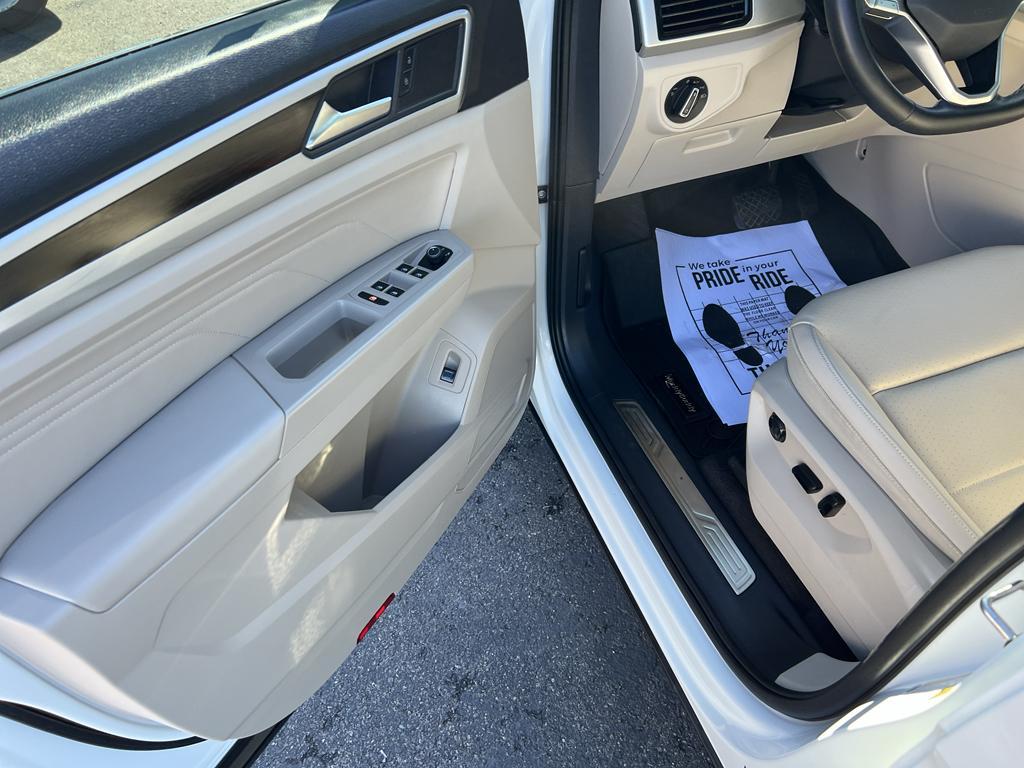 used 2023 Volkswagen Atlas car, priced at $31,995