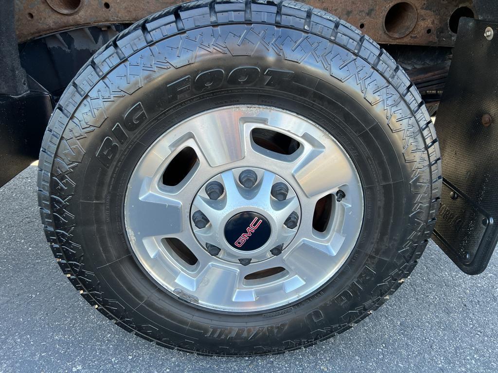 used 2015 GMC Sierra 2500 car, priced at $25,995