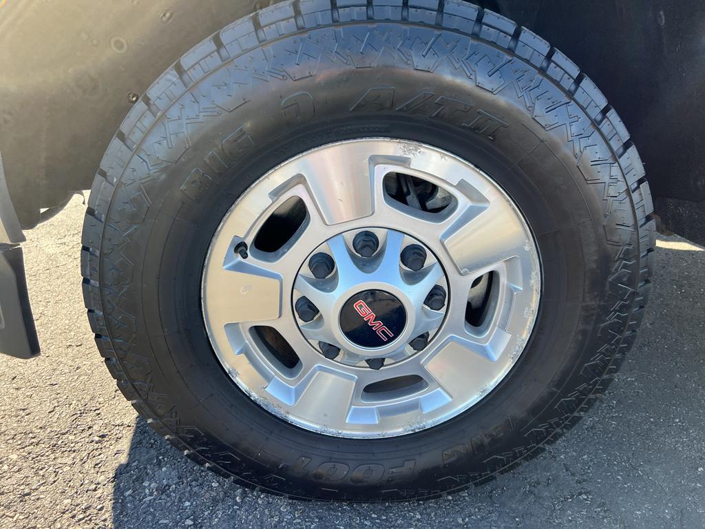 used 2015 GMC Sierra 2500 car, priced at $25,995