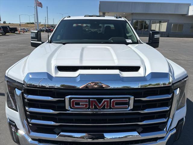 new 2025 GMC Sierra 3500 car, priced at $72,290