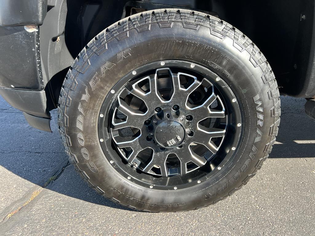 used 2013 GMC Sierra 2500 car, priced at $32,995