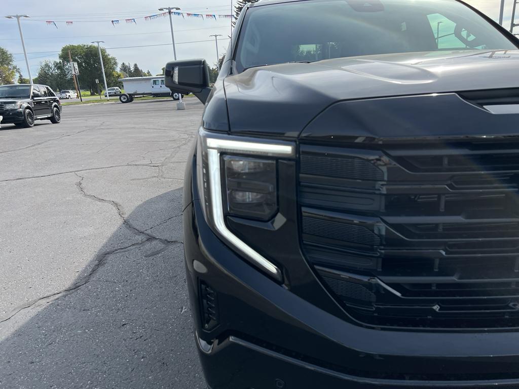 new 2026 GMC Sierra 1500 car, priced at $69,934