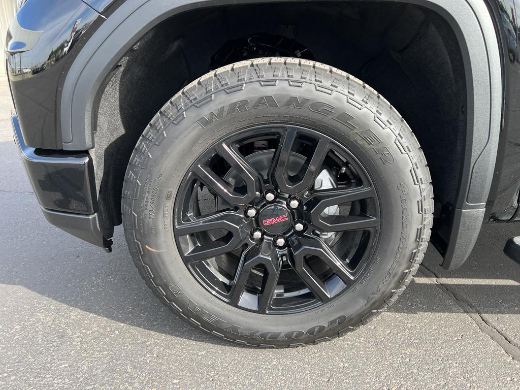 new 2026 GMC Sierra 1500 car, priced at $69,934