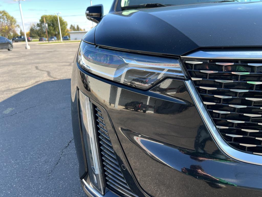 used 2022 Cadillac XT6 car, priced at $36,595
