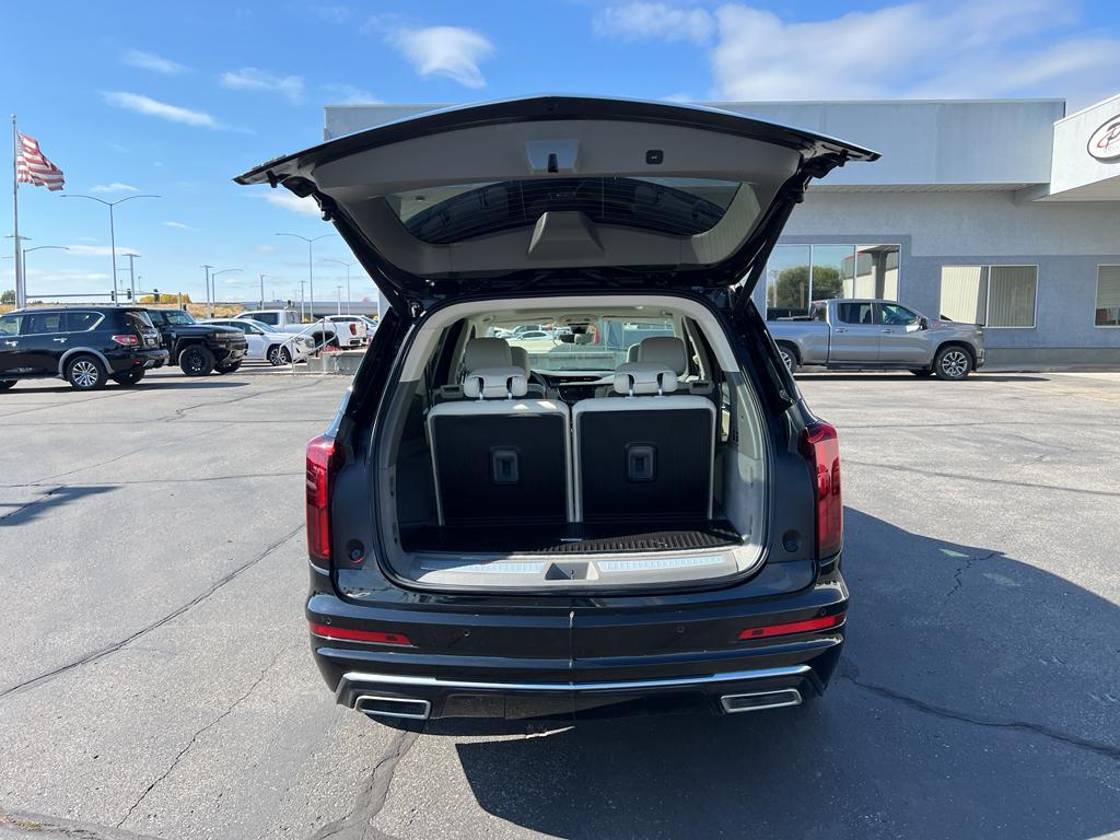 used 2022 Cadillac XT6 car, priced at $36,595