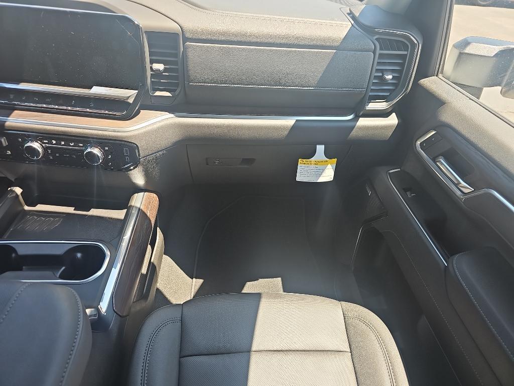 new 2025 GMC Sierra 3500 car, priced at $83,600