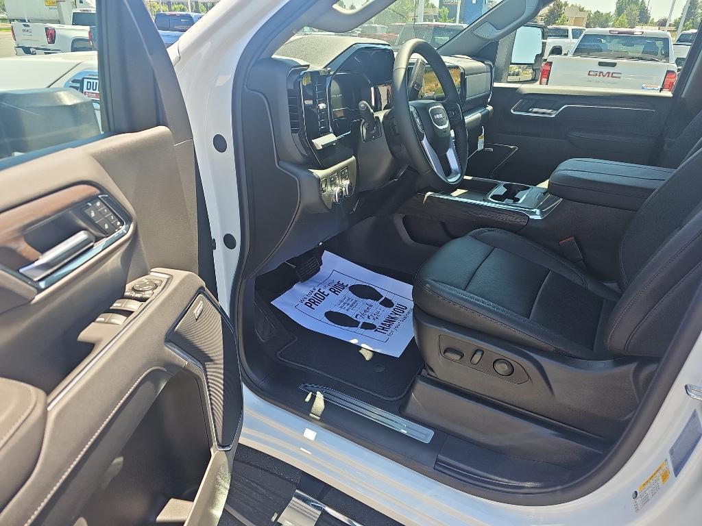 new 2025 GMC Sierra 3500 car, priced at $83,600