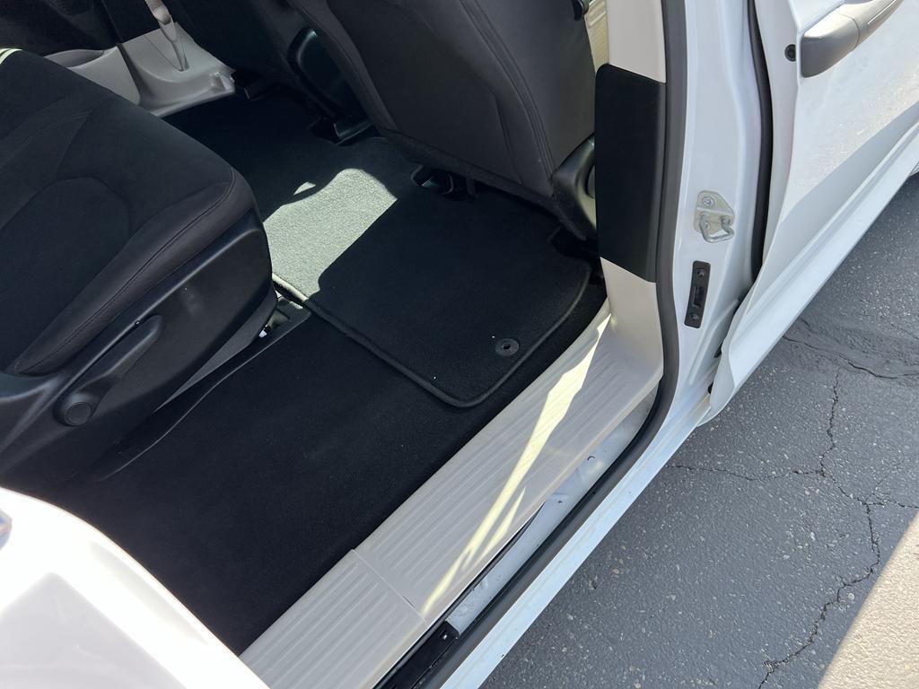 used 2018 Chrysler Pacifica car, priced at $11,995