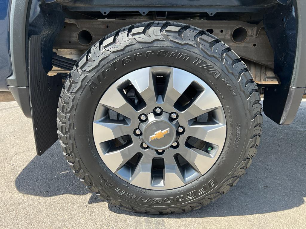 used 2021 Chevrolet Silverado 2500 car, priced at $38,995