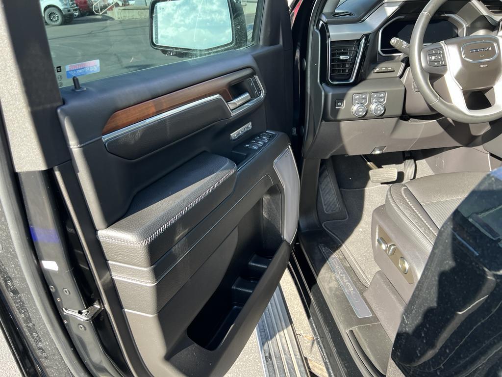 used 2024 GMC Sierra 1500 car, priced at $58,995