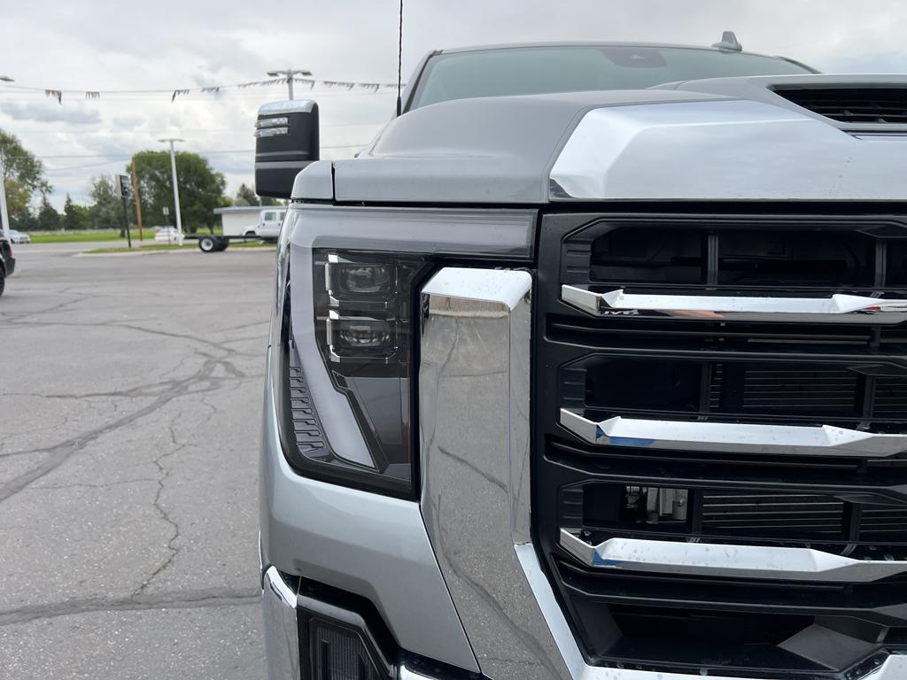 new 2025 GMC Sierra 3500 car, priced at $84,940