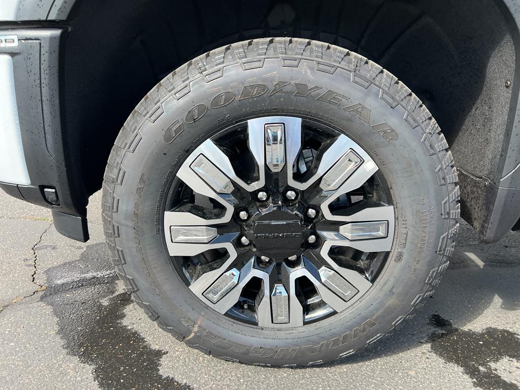 new 2025 GMC Sierra 3500 car, priced at $90,520