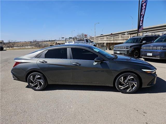 new 2025 Hyundai Elantra car, priced at $27,435