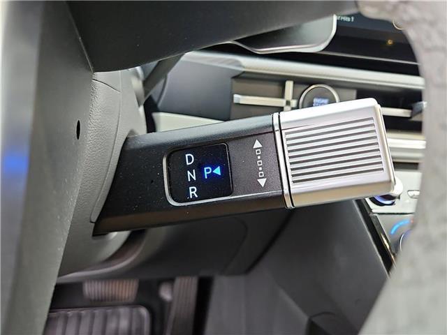 used 2025 Hyundai Santa Fe car, priced at $33,522