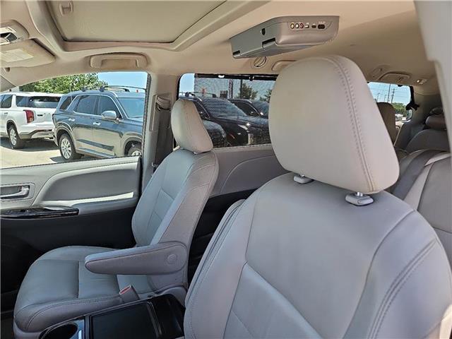used 2018 Toyota Sienna car, priced at $25,907