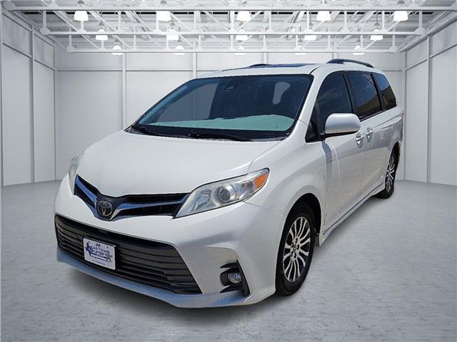 used 2018 Toyota Sienna car, priced at $25,907
