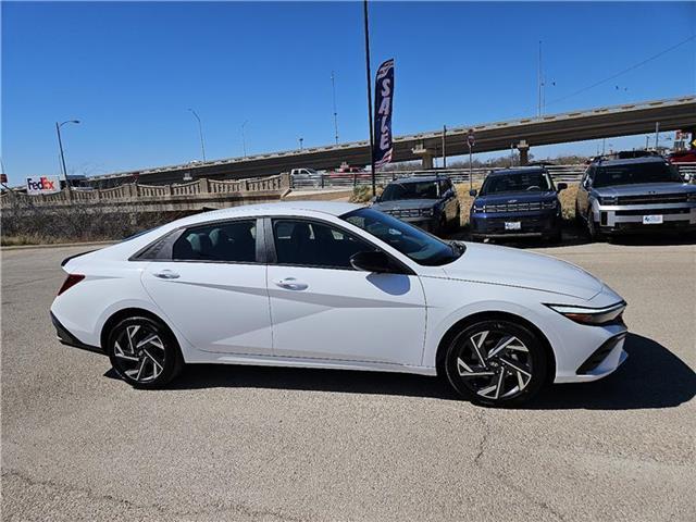 new 2025 Hyundai Elantra car, priced at $25,360