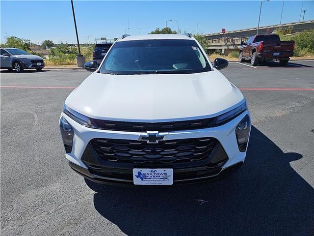 used 2025 Chevrolet Trax car, priced at $29,356