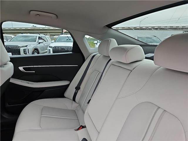 new 2025 Hyundai Sonata Hybrid car, priced at $33,040