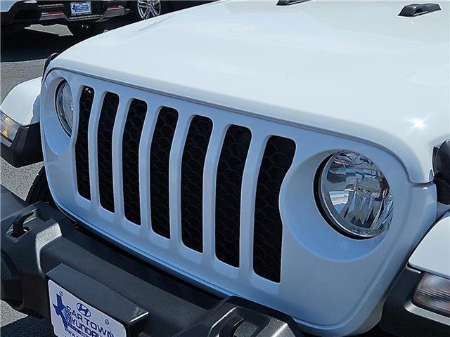 used 2023 Jeep Gladiator car, priced at $32,689