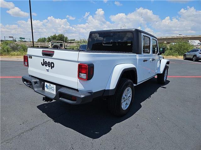 used 2023 Jeep Gladiator car, priced at $32,689