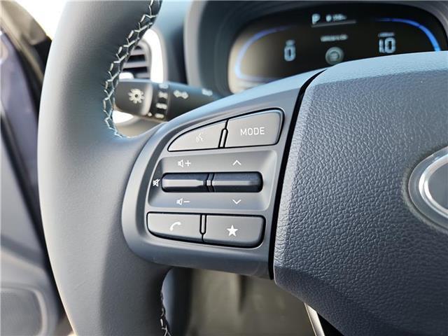 new 2025 Hyundai Venue car, priced at $25,265