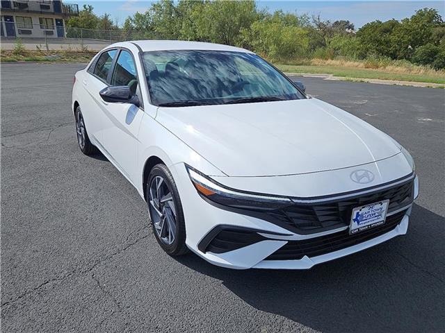 new 2025 Hyundai Elantra car, priced at $25,660