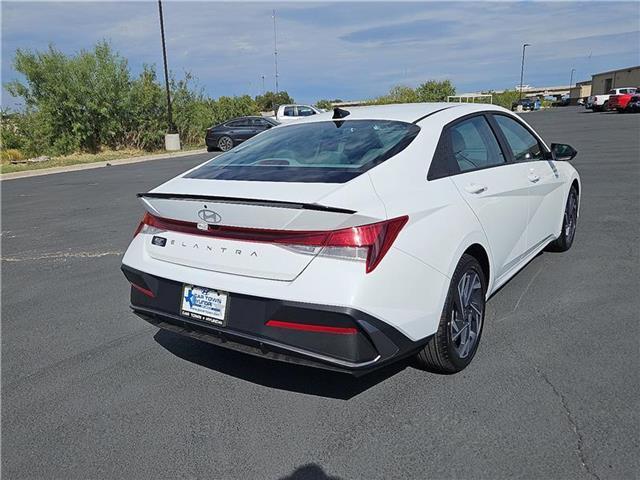 new 2025 Hyundai Elantra car, priced at $25,660