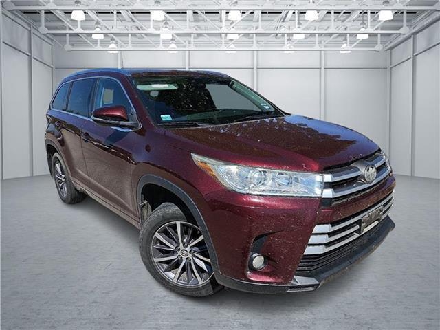 used 2018 Toyota Highlander car, priced at $21,795