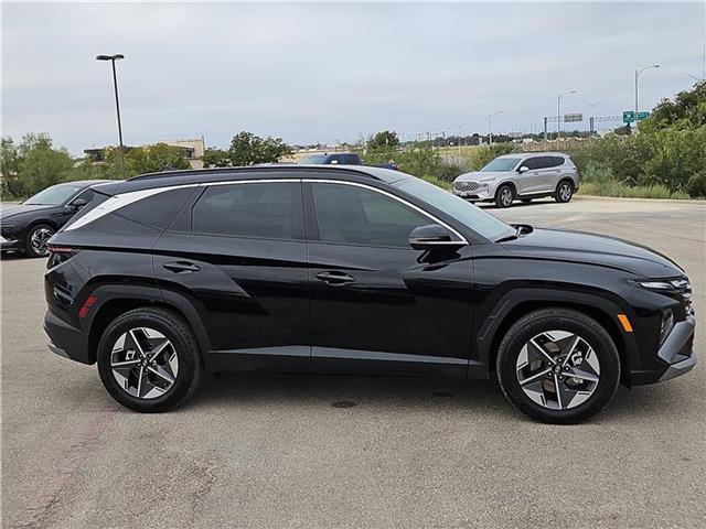 new 2025 Hyundai Tucson car, priced at $34,895