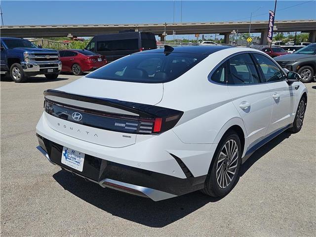 new 2024 Hyundai Sonata Hybrid car, priced at $39,370