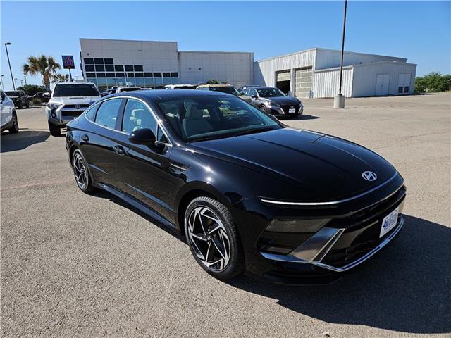 new 2024 Hyundai Sonata car, priced at $32,215